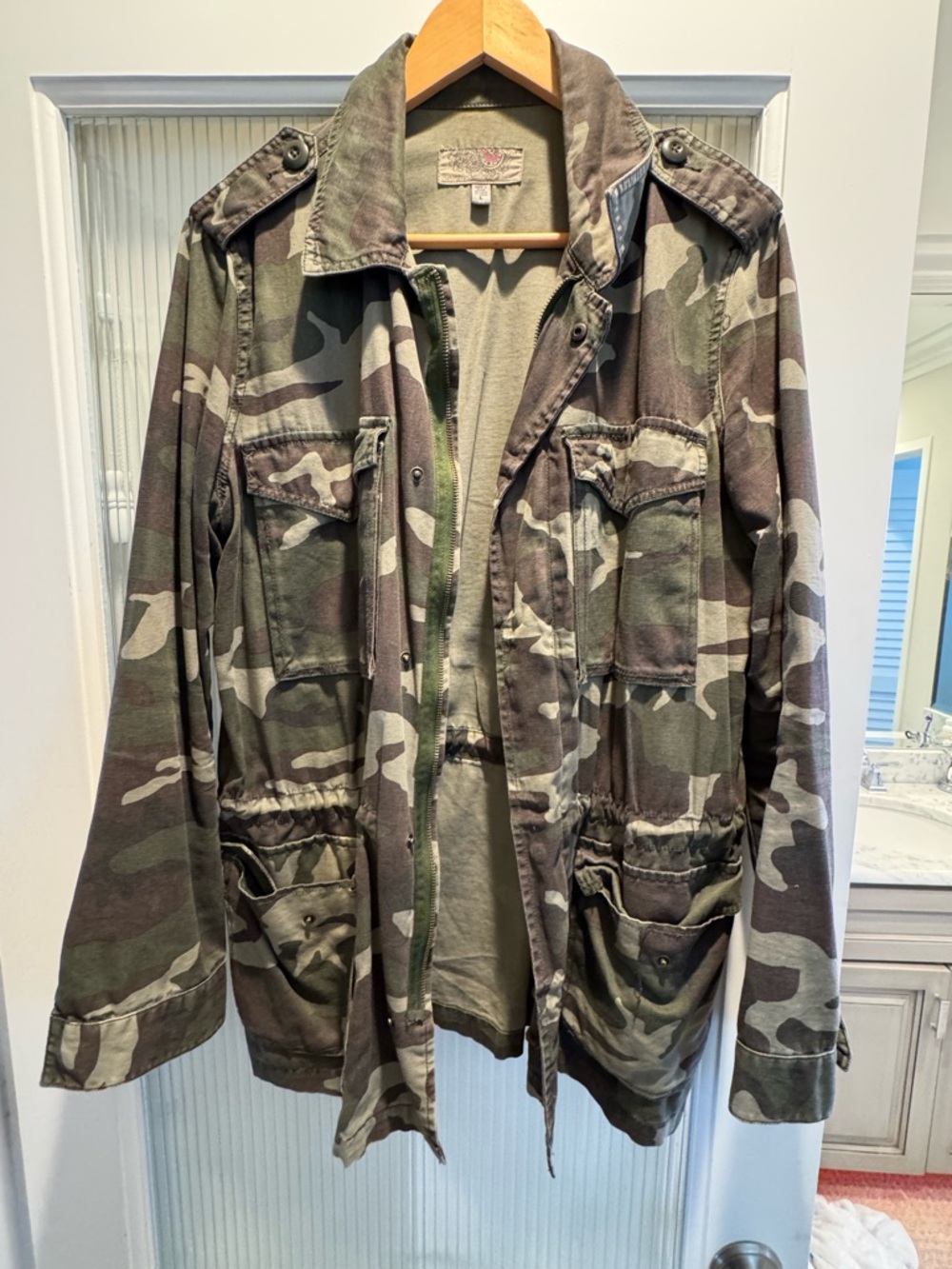 Ecote Women's Camouflage Utility Jacket - Green Multi